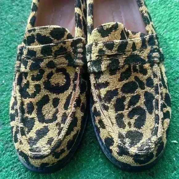 Re/Done - Picture 3 of 5